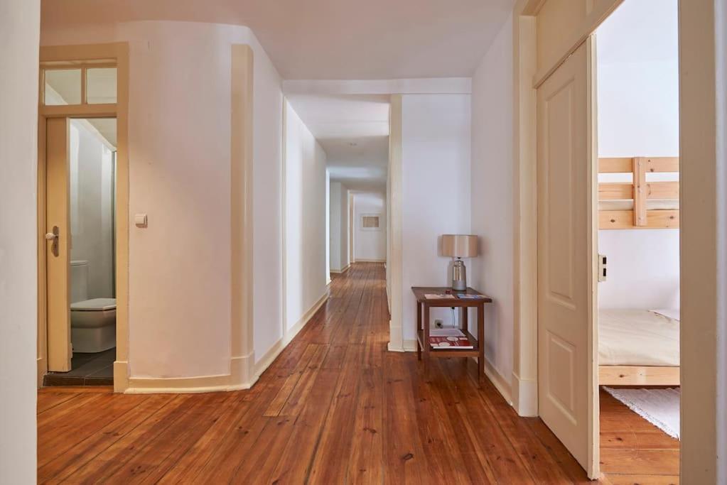 Stunning Apartment Near Chiado Lisboa Eksteriør bilde