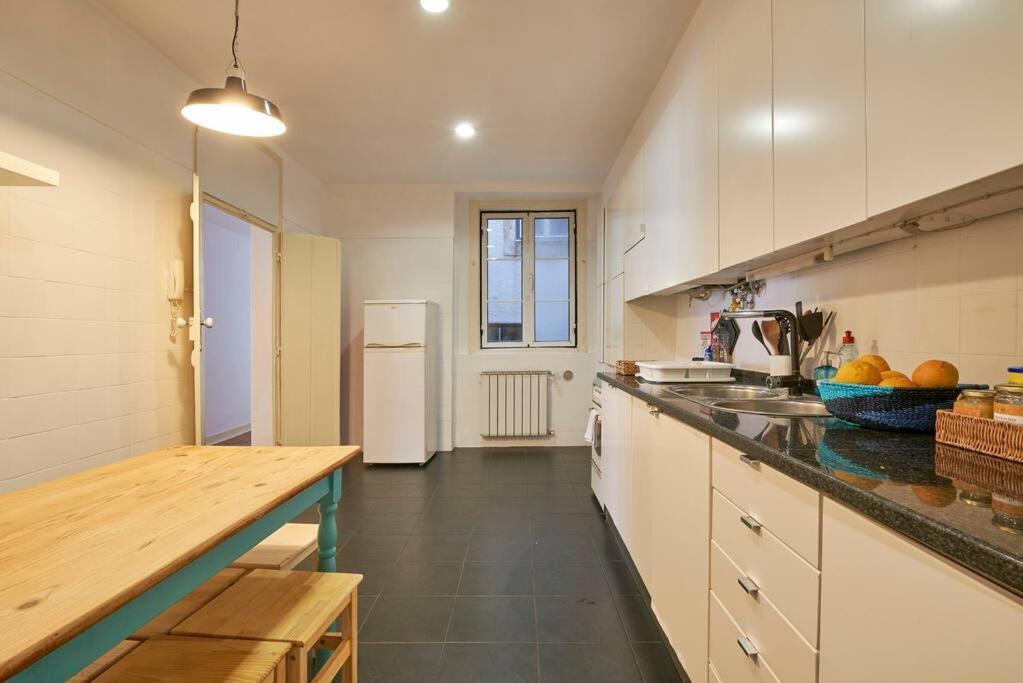 Stunning Apartment Near Chiado Lisboa Eksteriør bilde