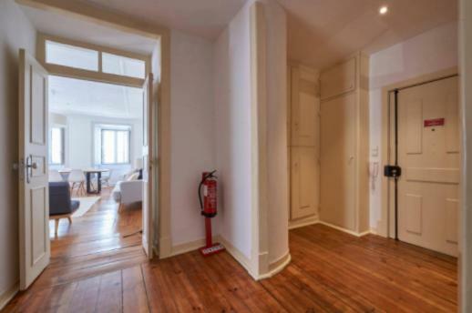 Stunning Apartment Near Chiado Lisboa Eksteriør bilde